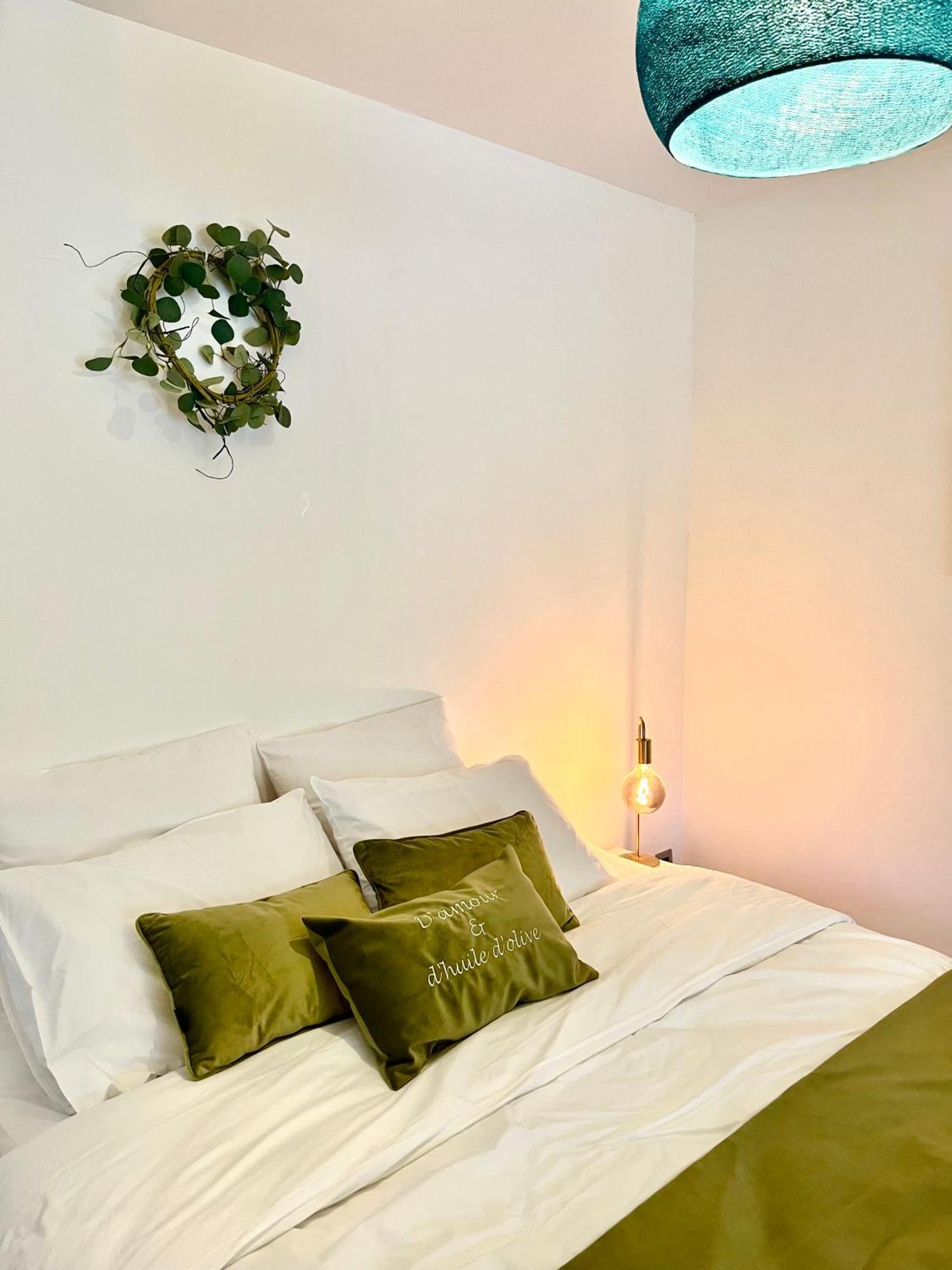 Domaine Colibri En Provence Hotell Pujaut Exteriör bild