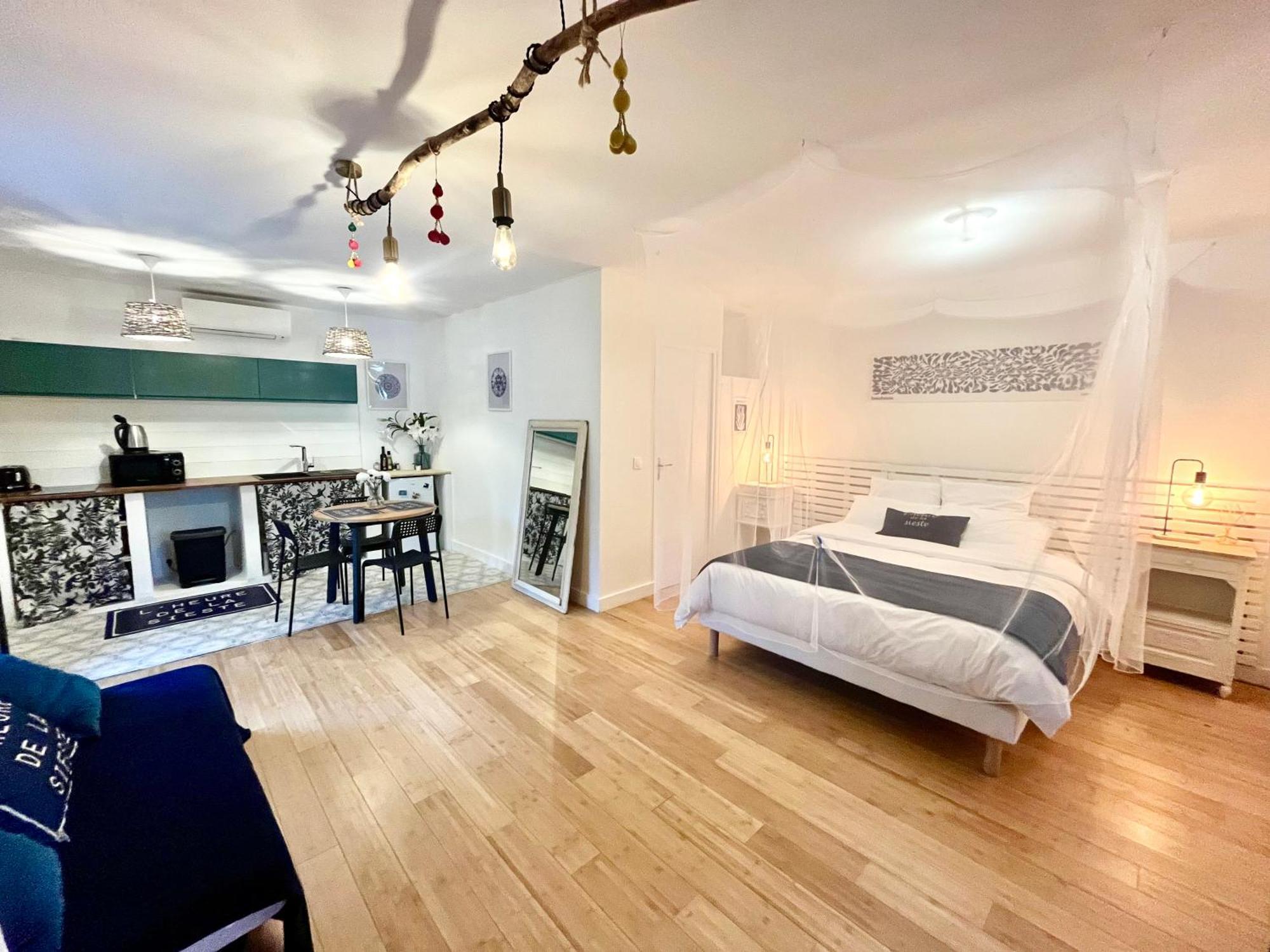 Domaine Colibri En Provence Hotell Pujaut Exteriör bild